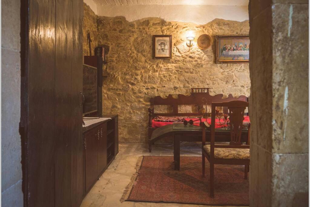 The Royal Stonehouse : Sophia Villa Vasiliki  Kültér fotó