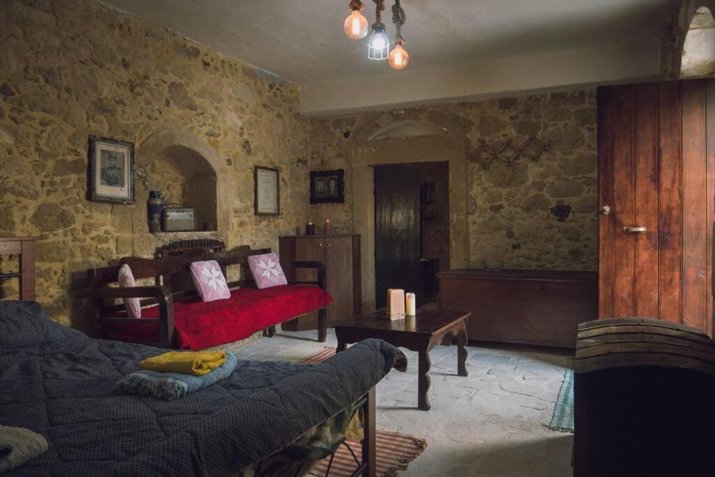 The Royal Stonehouse : Sophia Villa Vasiliki  Kültér fotó